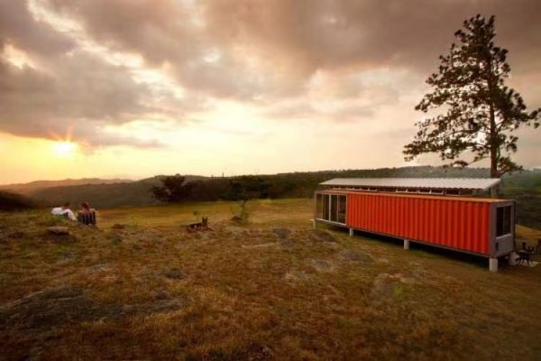 Two 40HC shipping container house--the family with views of the sunrise and sunset