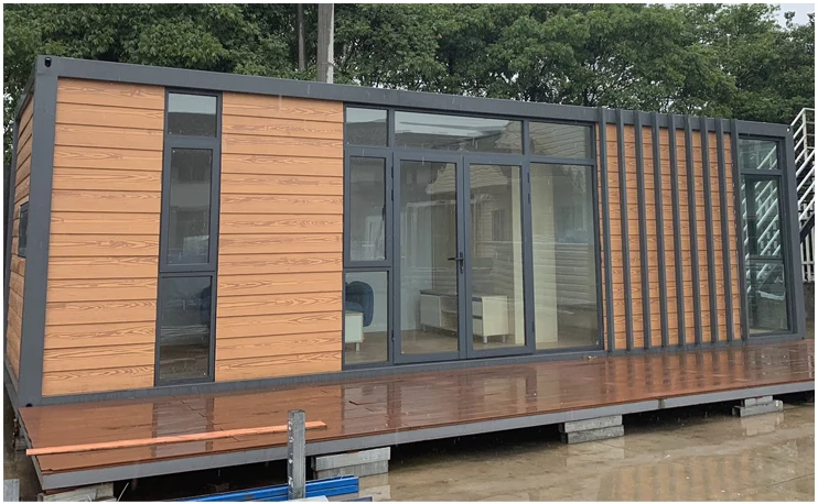 Flat Pack Container House with terrace